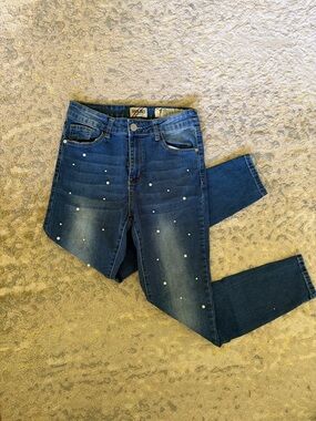 Mid-Rise Blue Skinny Jeans with Pearl Accents